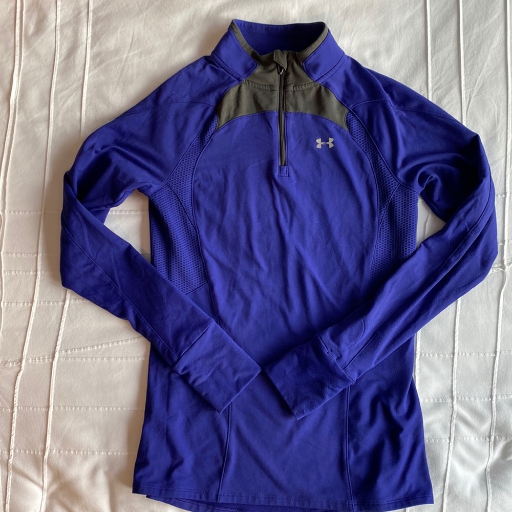 Under Armour Women’s Pullover Size Small